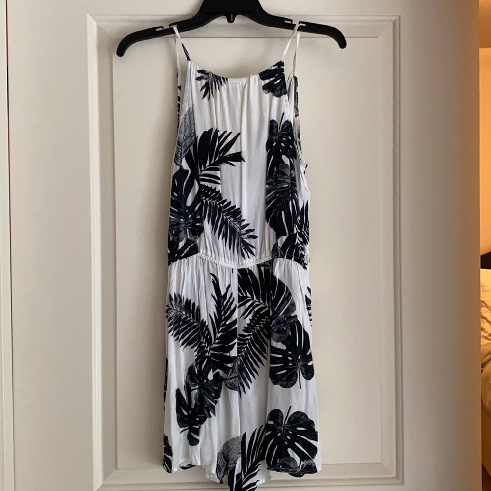 Romper - Picture 2 of 2